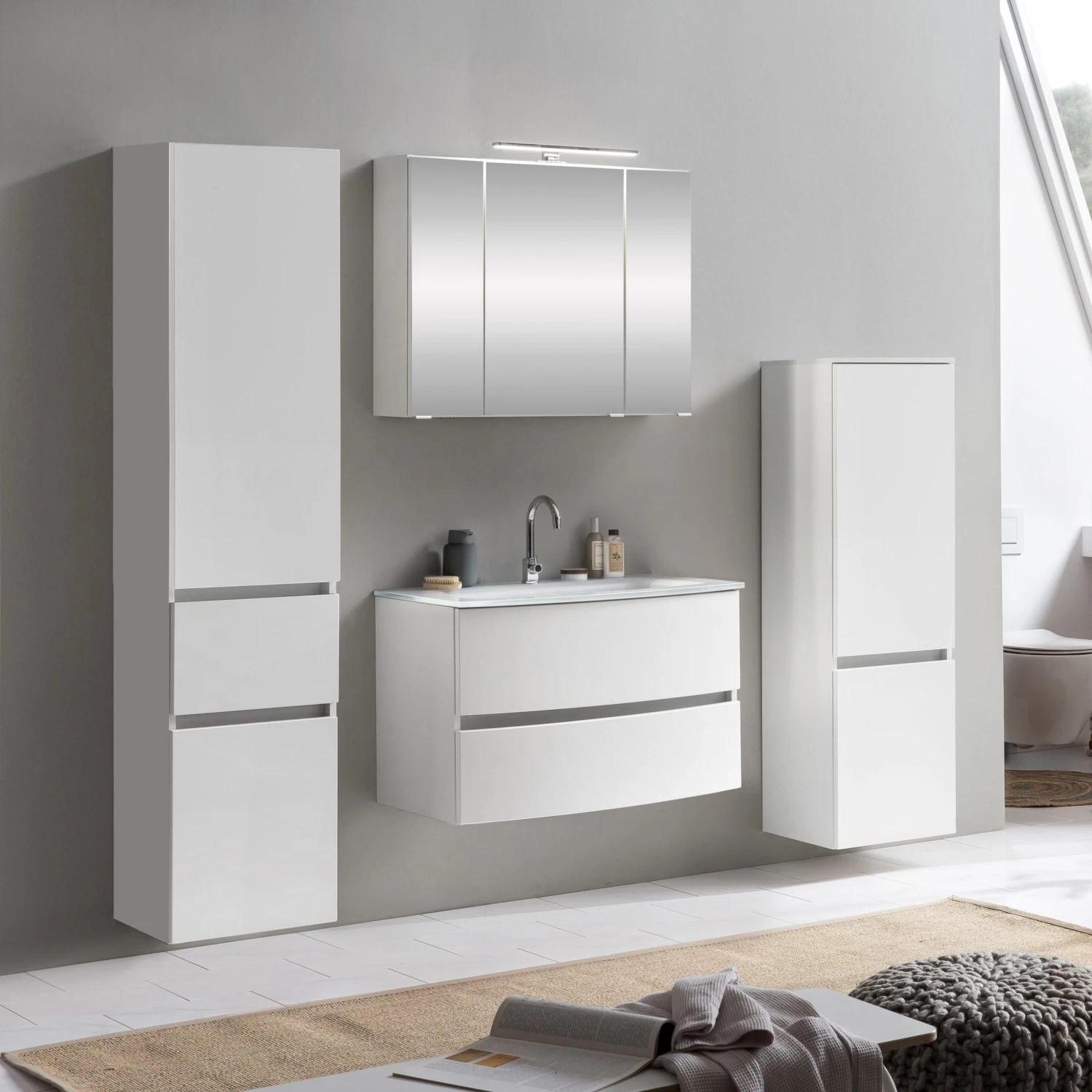 Badkamercombinatie Kornel 9 4-delig Met Witte Wastafel - Wit 3 Badkamercombinatie Kornel 9 4-delig Met Witte Wastafel - Wit