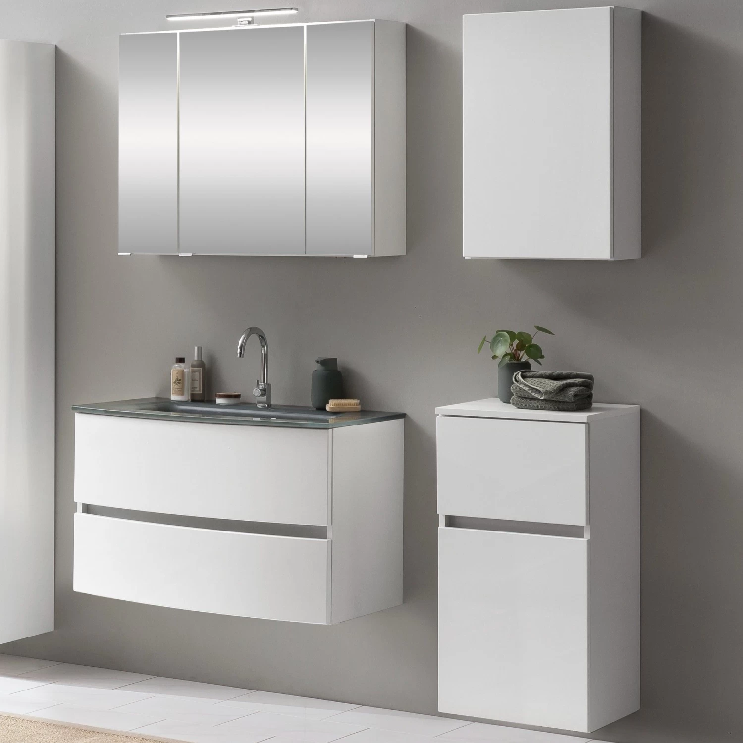 Badkamercombinatie Kornel 8 4-delig Met Grijze Wastafel - Wit 3 Badkamercombinatie Kornel 8 4-delig Met Grijze Wastafel - Wit