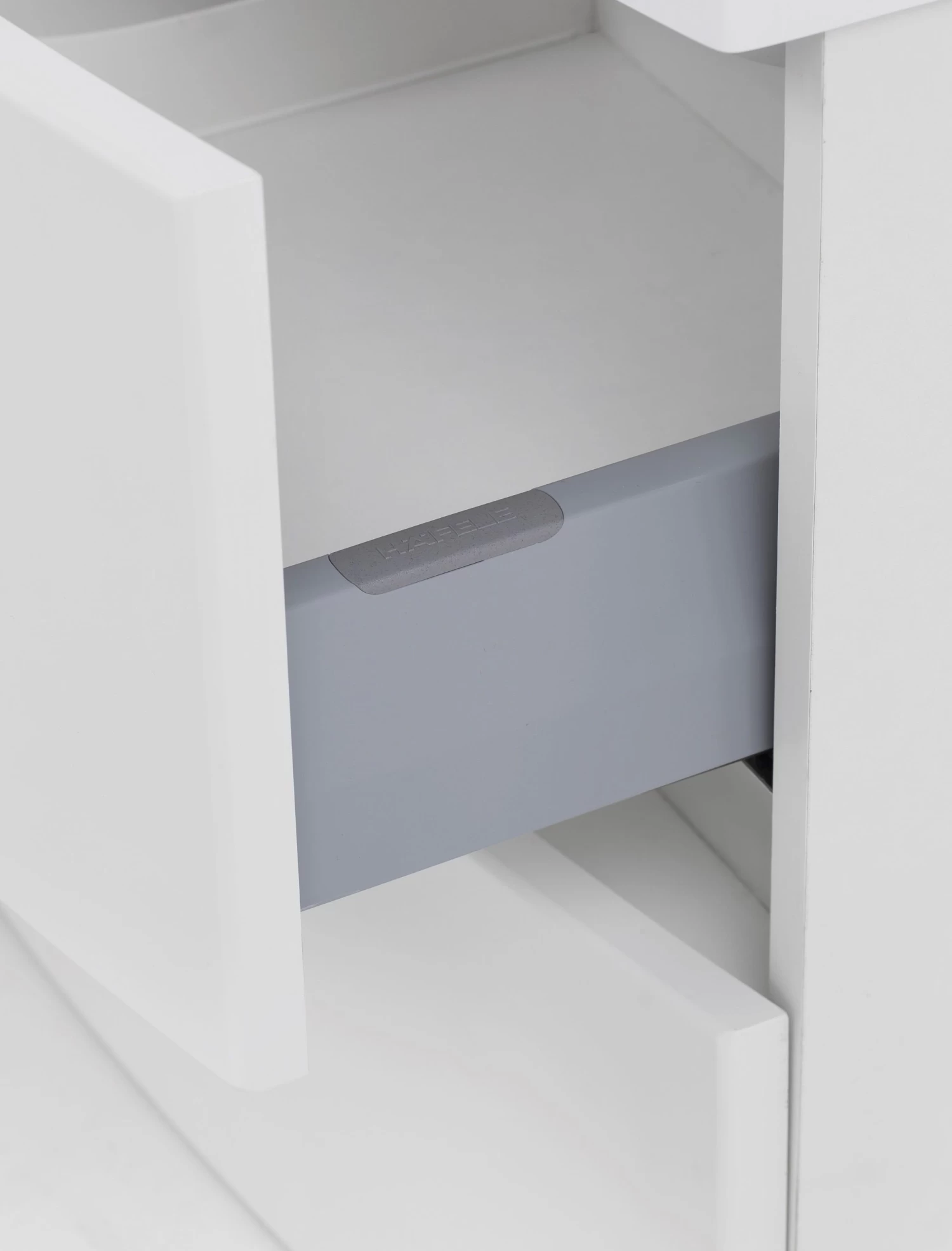 Badkamercombinatie Kornel 9 4-delig Met Witte Wastafel - Wit 15 Badkamercombinatie Kornel 9 4-delig Met Witte Wastafel - Wit - Afbeelding 13