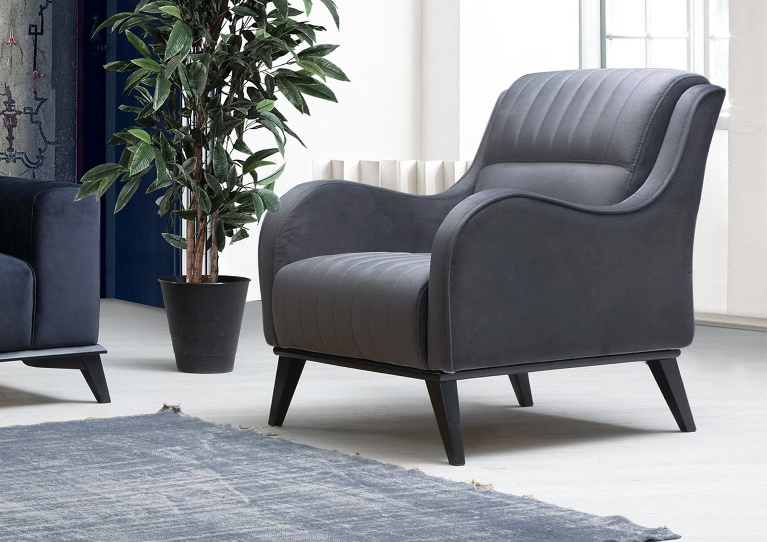 Stijlvolle Wing Chair Met Beukenhouten Frame | Antraciet Kleur 3 Stijlvolle Wing Chair Met Beukenhouten Frame | Antraciet Kleur