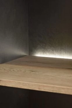 Vitrinekast Netta | 63 X 45 X 182 Cm | Met Ledverlichting | Eiken-design -Songmics Winkel NETO ELX1 detail 2 d629