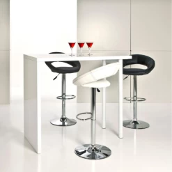 Plump Barkruk: PU Zwart, Chromen Onderstel, Gas Lift En Draaibaar -Songmics Winkel Ontwerp zonder titel 2023 11 27T105551.544 36cc